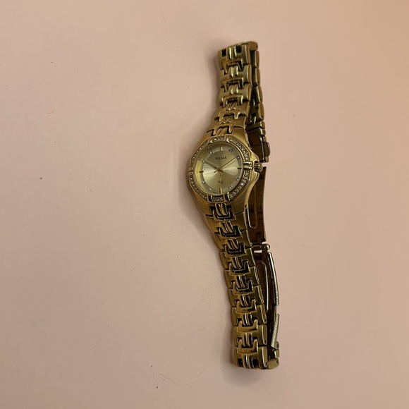 Pulsar - Picture 3 of 5